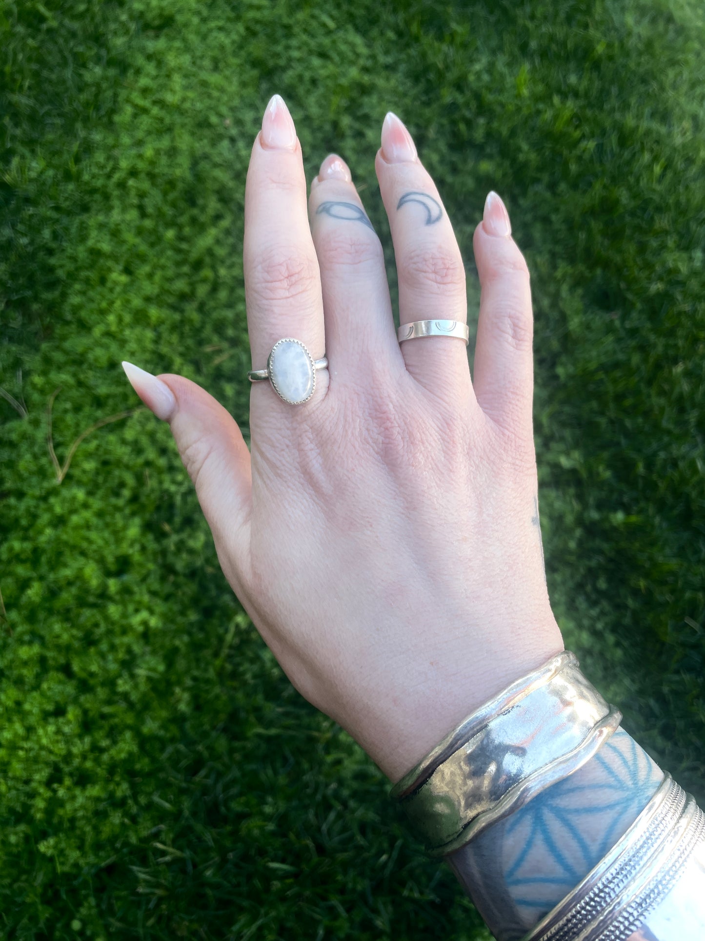 Moonstone - Size 8