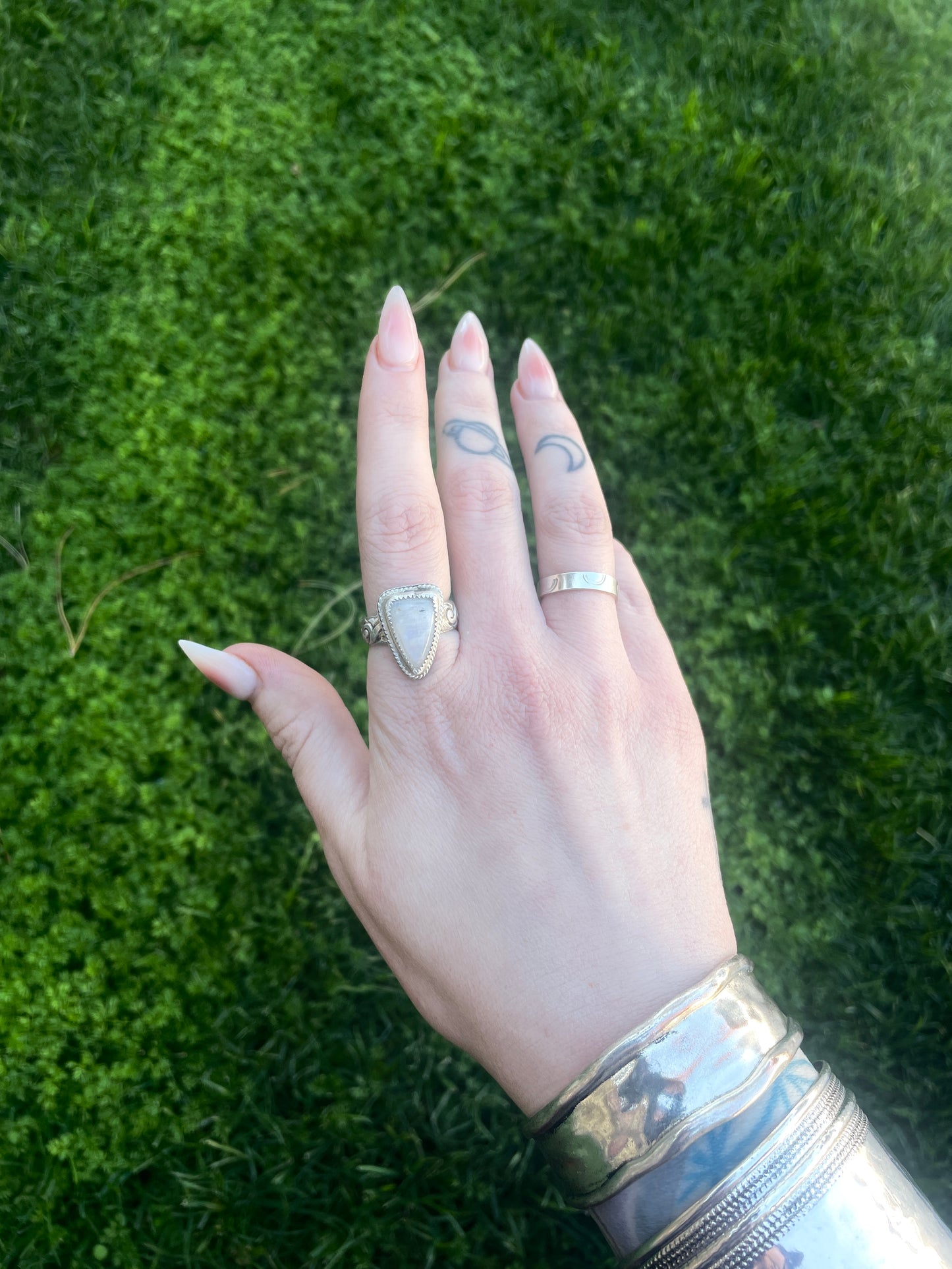 Moonstone - Size 8.5